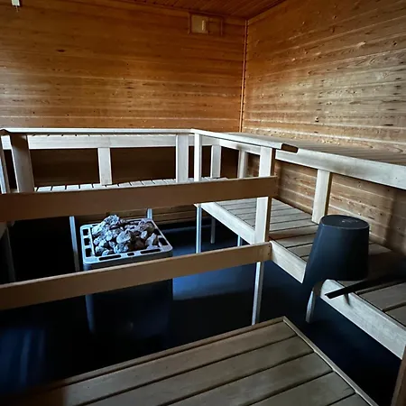 Viihtyisae Esteetoen Saunallinen Asunto Entisellae Paloasemalla