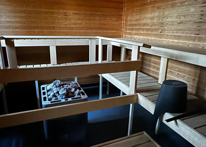 Viihtyisae Esteetoen Saunallinen Asunto Entisellae Paloasemalla